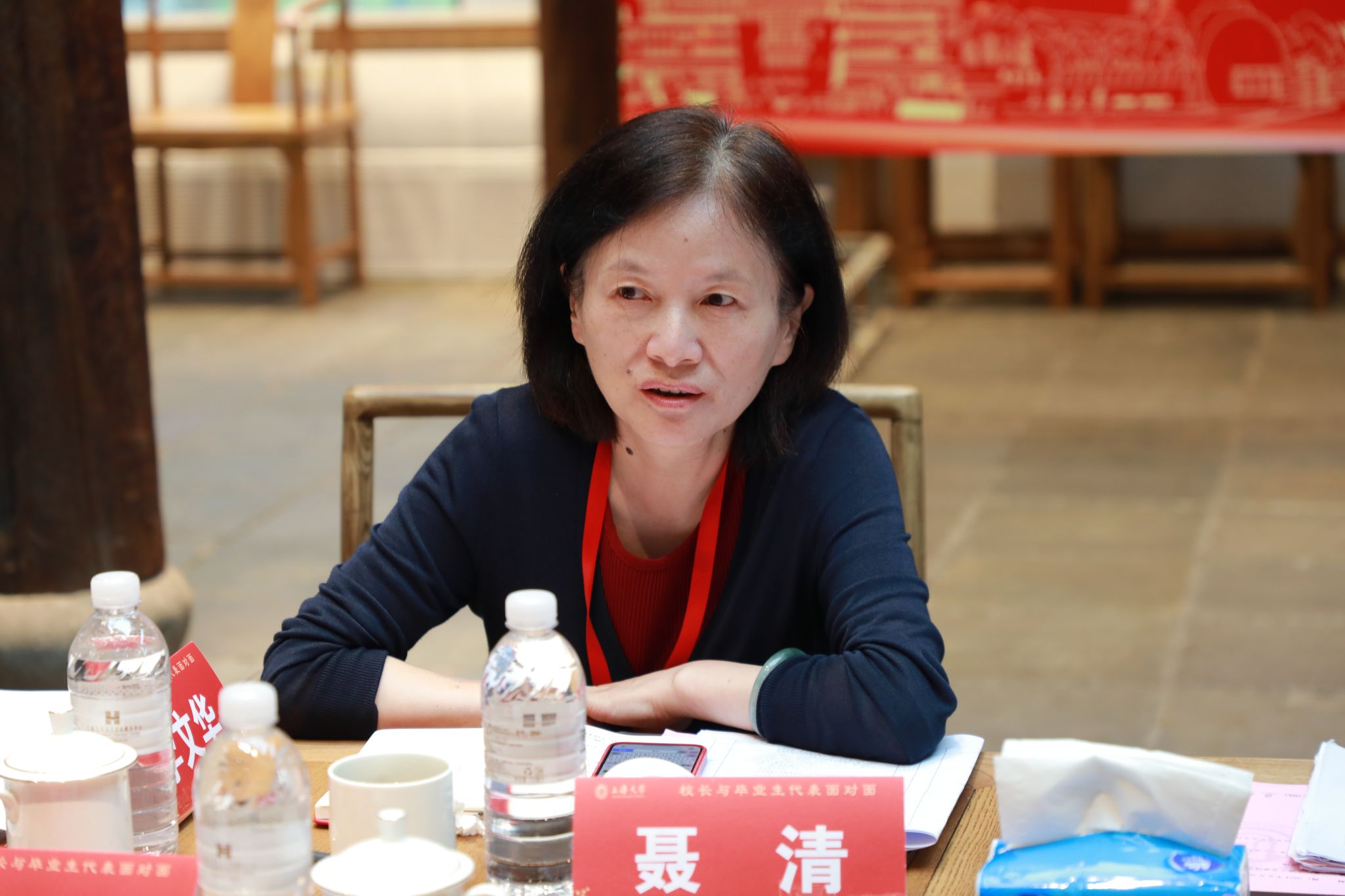 聂校长.jpg 聂校长.jpg